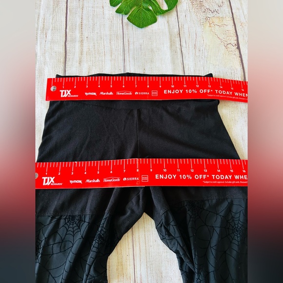 Torrid Women’s Black Full Length Signature Waist Flocked Spiderweb Legging Sz 00 - Picture 11 of 12